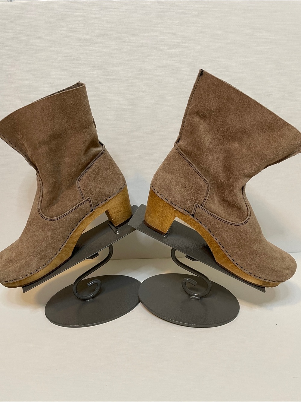 EUC Sanita Tan Suede Leather Booties w/ Wood Clog Soles - Sz 38 (7)